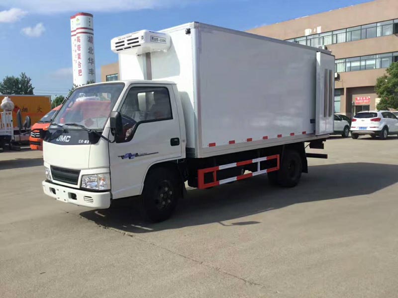 江鈴順達(dá)冷藏車-廂長4.2米