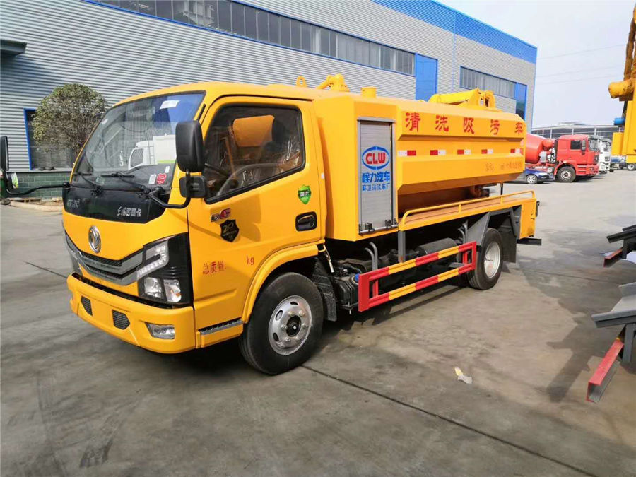 城市環(huán)境衛(wèi)生建設(shè)少不了清洗吸污車