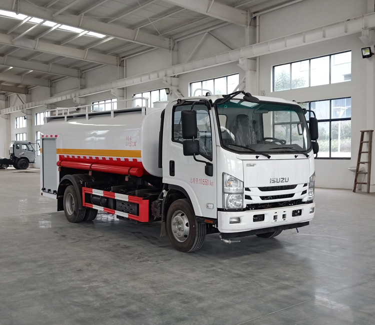 消防灑水車的功能及用途介紹—程力消防灑水車廠家