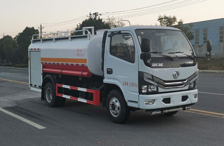 東風(fēng)多利卡D6消防灑水車推薦介紹