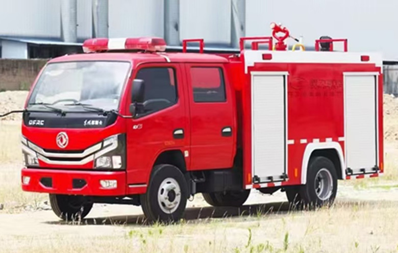 暢銷(xiāo)款東風(fēng)多利卡2立方水罐消防車(chē)推薦