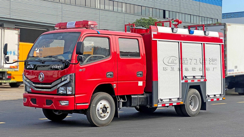 暢銷款應(yīng)急救援消防車—2.5立方水罐消防車推薦