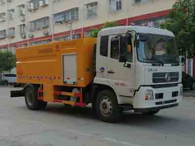 國六東風(fēng)天錦清洗車